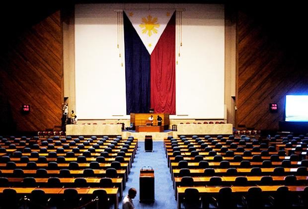 The House of Representatives passes on final reading a bill providing for enhanced media workers' welfare.
