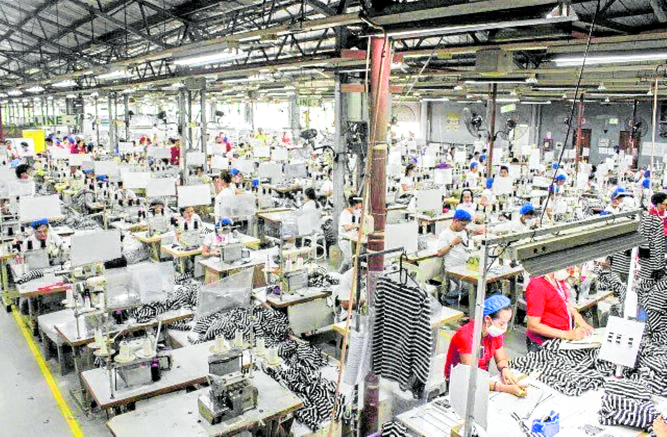 House OKs on 2nd reading P200 wage hike bill