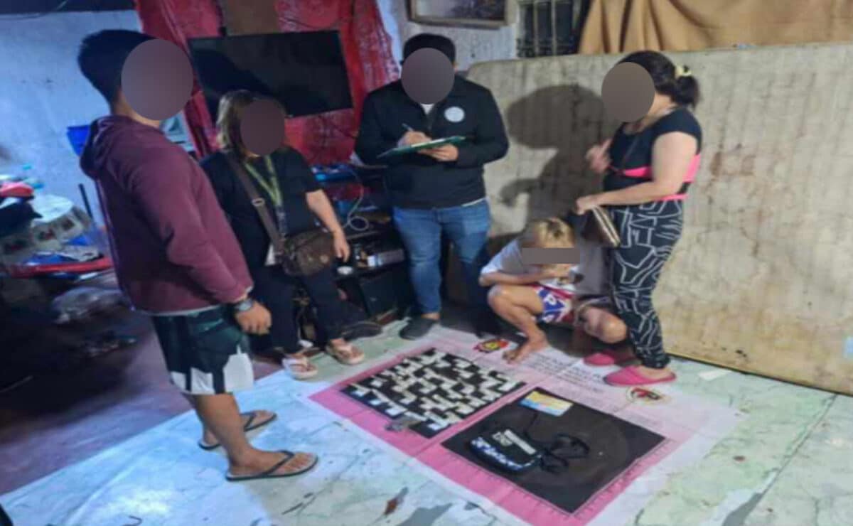 Authorities arrest a 16-year-old individual caught allegedly with drugs valued at P1.3 million in a buy-bust operation in Pinagbuhatan, Pasig City early Friday morning, May 30, 2025.