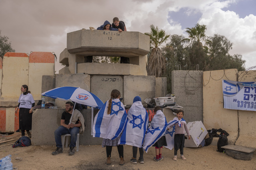 Israel and Hamas indicate no ceasefire deal is imminent 